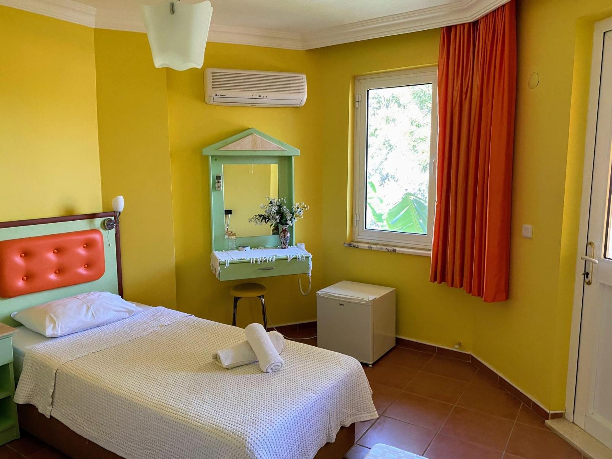 Mandalinn Hotel داليان المظهر الخارجي الصورة